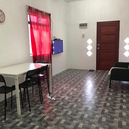 Homestay Idaman B B With 2 Room Aircond 2 Quen Bed And Not Sharing Room -Privacy Kuala Terengganu Exteriér fotografie