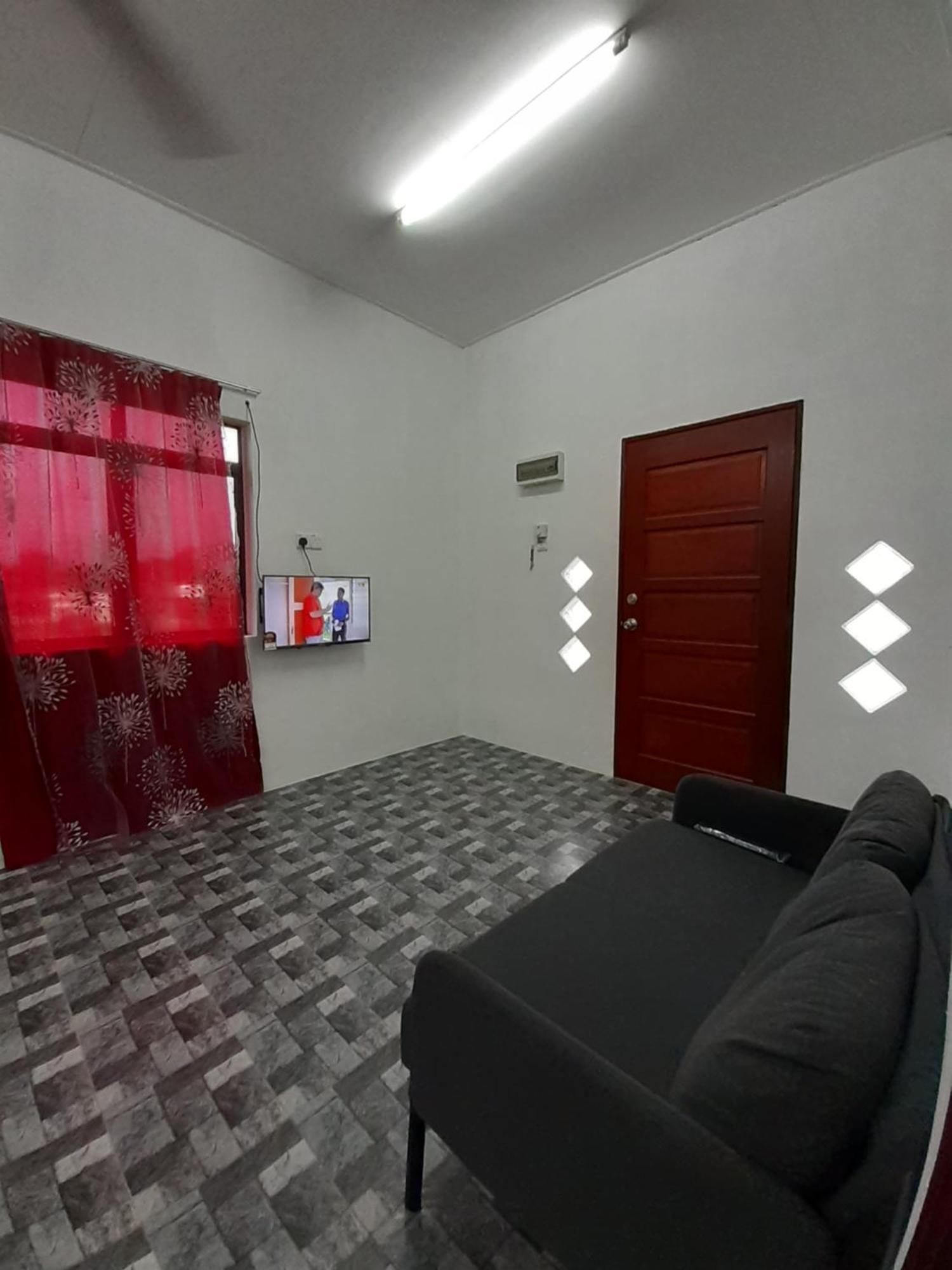 Homestay Idaman B B With 2 Room Aircond 2 Quen Bed And Not Sharing Room -Privacy Kuala Terengganu Exteriér fotografie