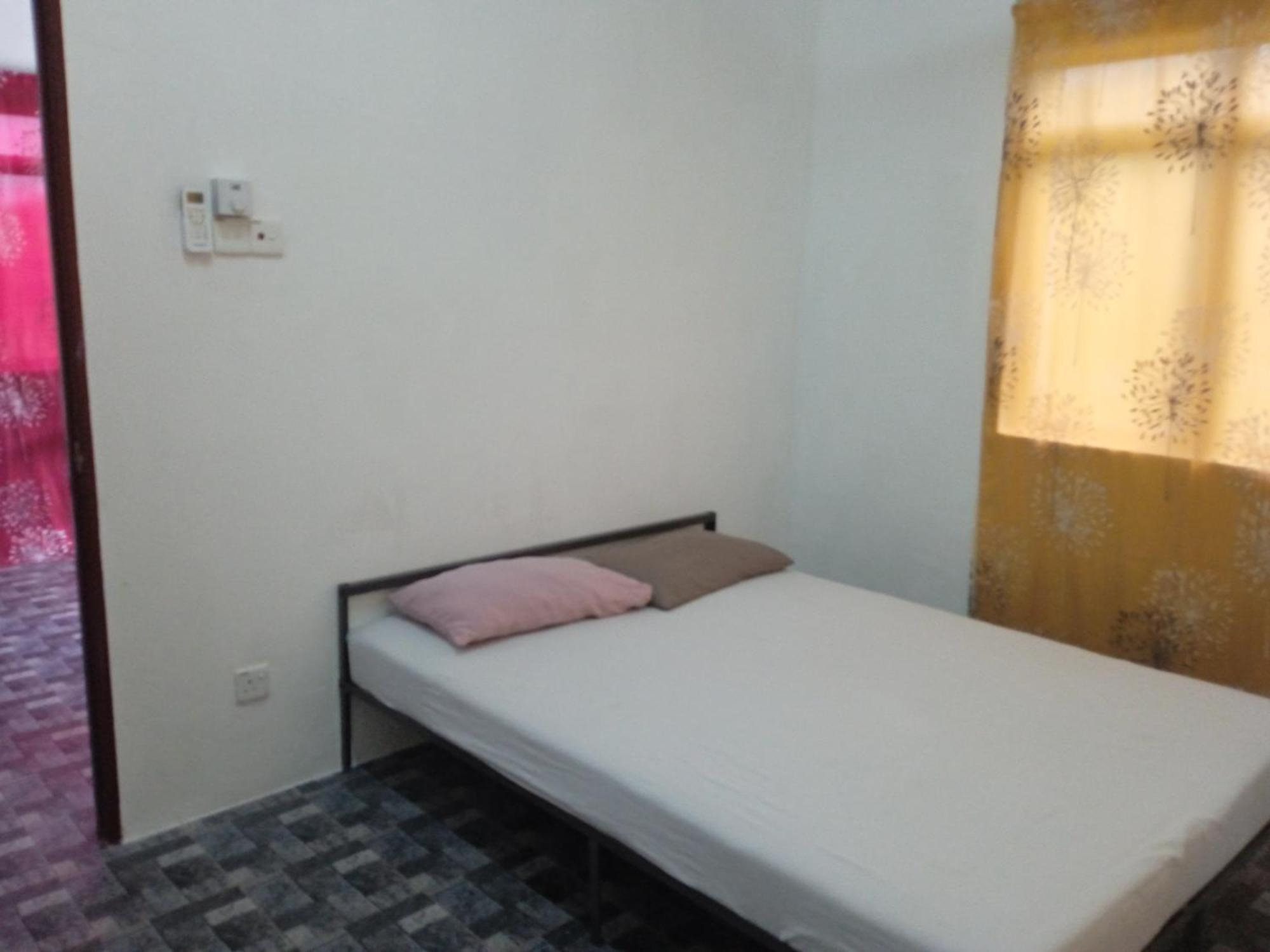 Homestay Idaman B B With 2 Room Aircond 2 Quen Bed And Not Sharing Room -Privacy Kuala Terengganu Exteriér fotografie